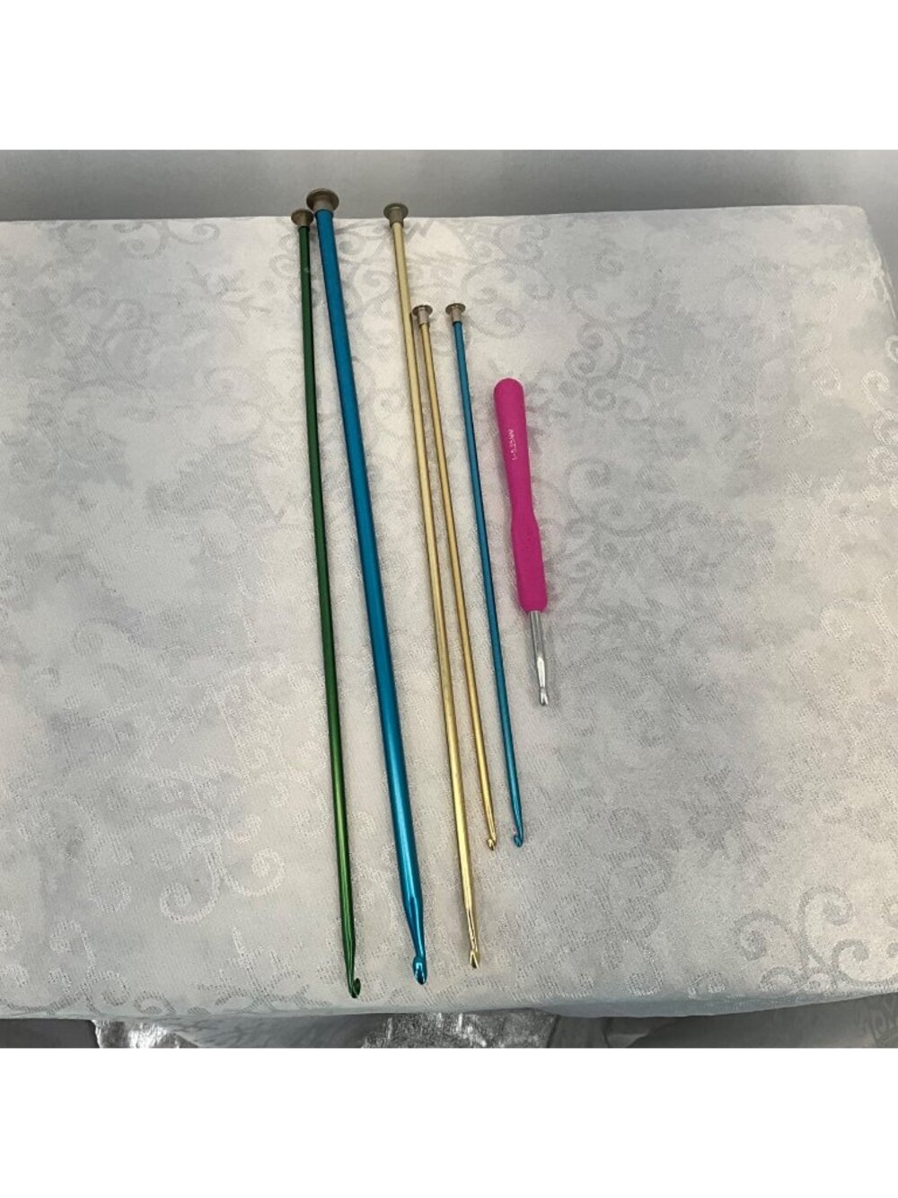 Vintage Boye & Misc Brand Aluminum Crochet Hooks Set 6